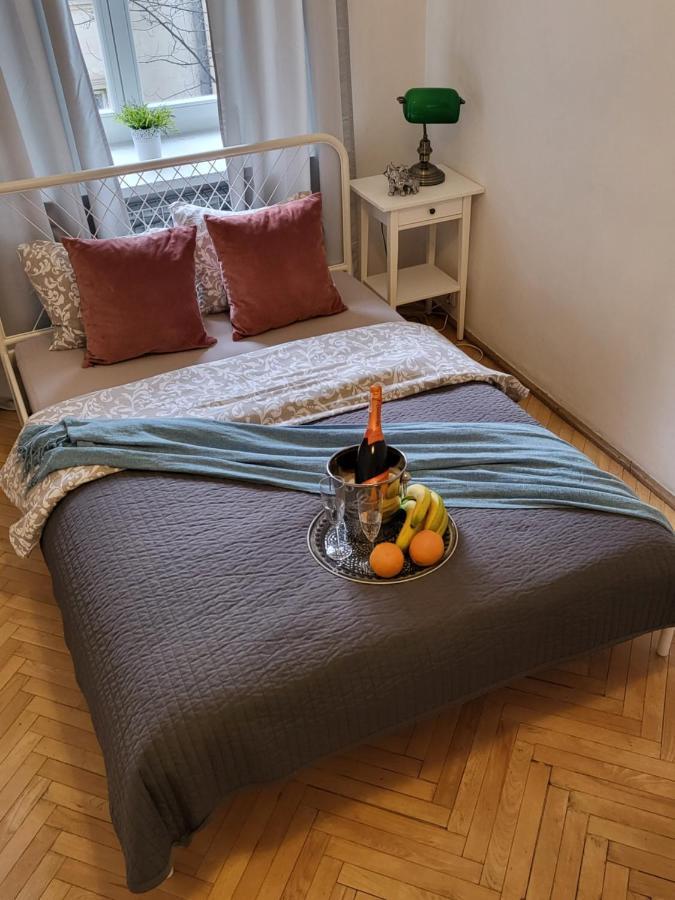 Apartamenty - Mi Old Town Swietojanska Варшава Екстериор снимка